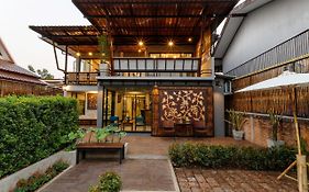 Hostel One Art&Gallery